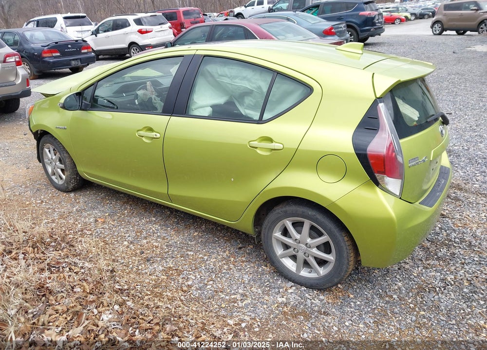 2015 TOYOTA PRIUS C VIN: JTDKDTB38F1114272