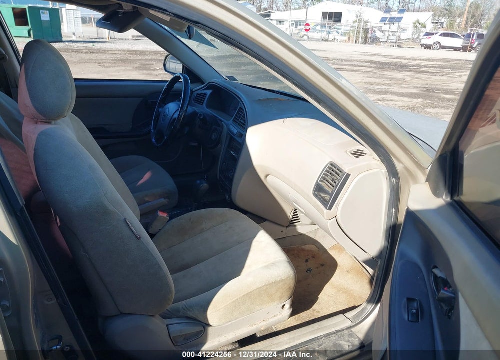 2003 HYUNDAI ELANTRA GLS/GT VIN: KMHDN45D93U526044
