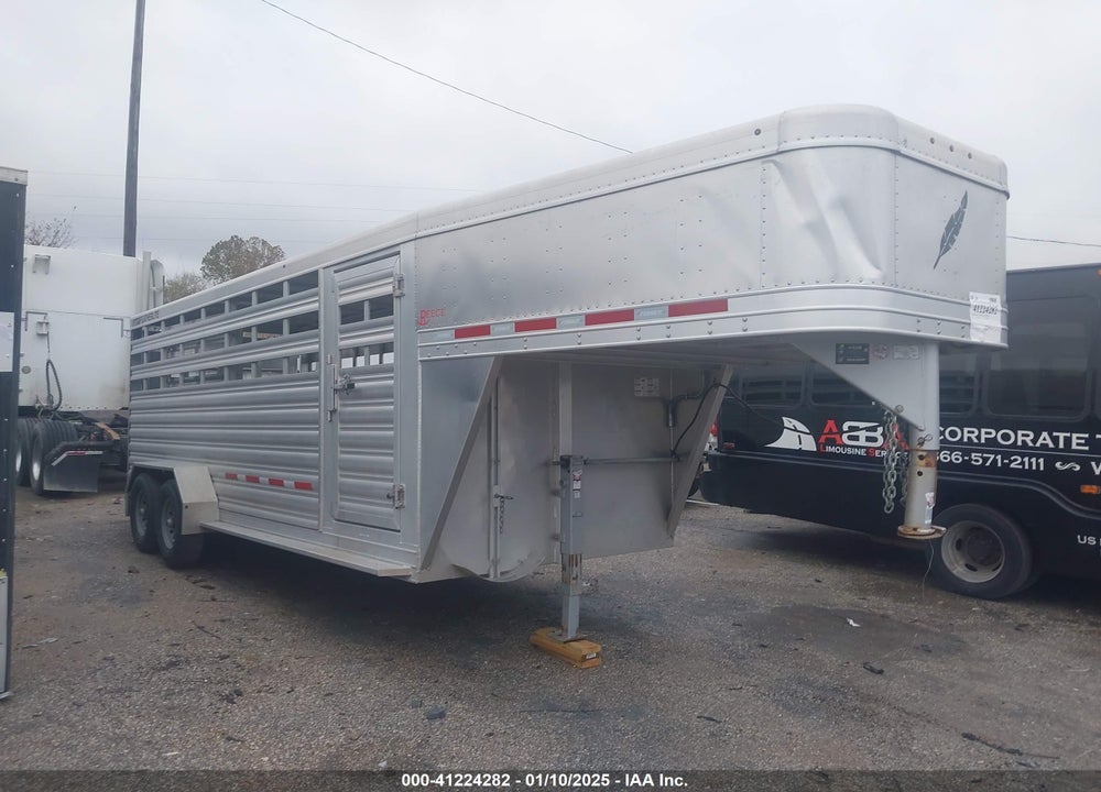 2022 FEATHERLITE --- VIN: 4FGB2202XNC156708