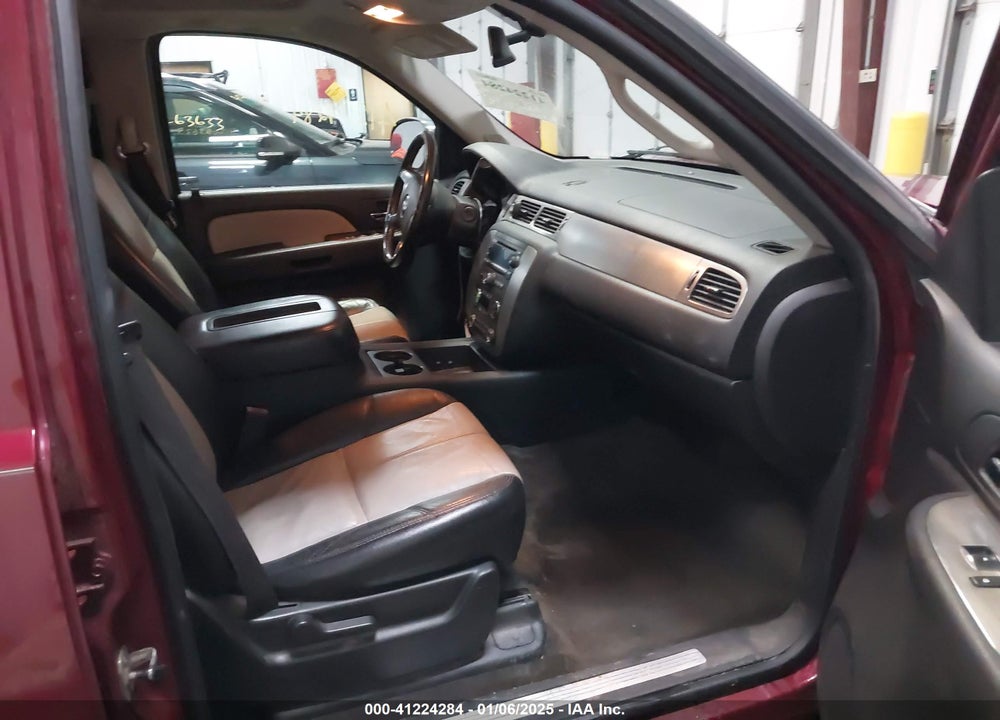 2007 CHEVROLET TAHOE LT VIN: 1GNFK13007R366897