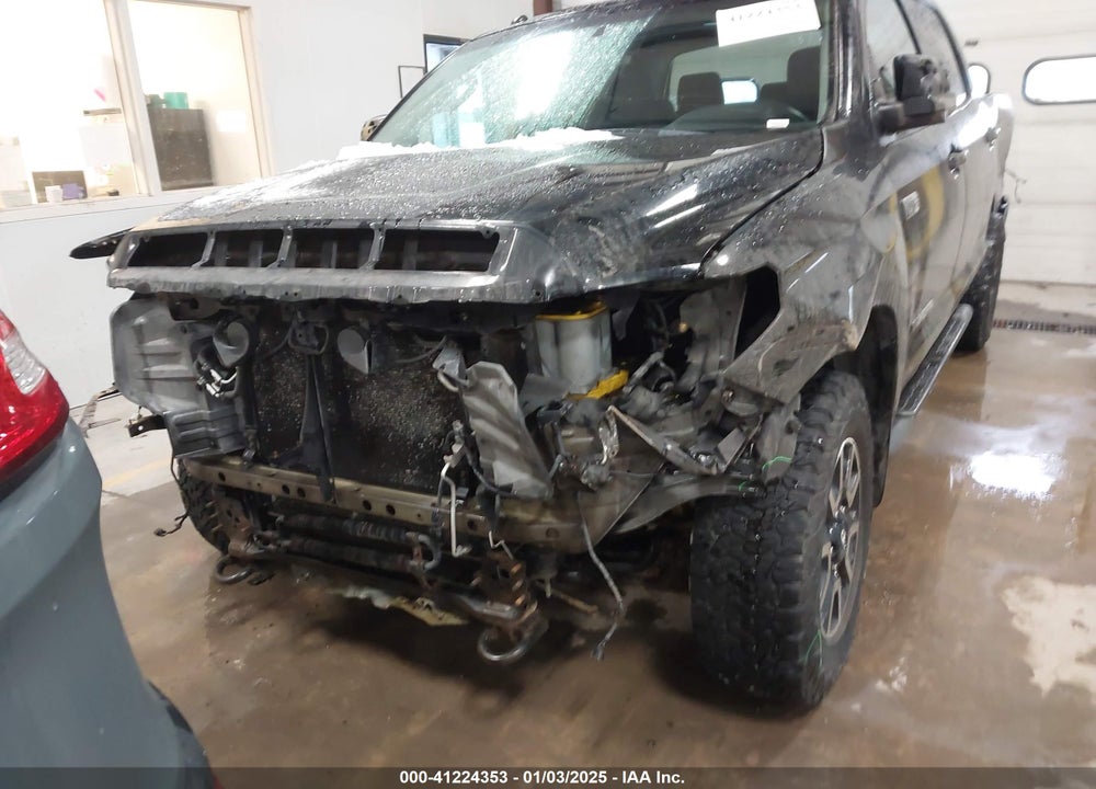 2015 TOYOTA TUNDRA LIMITED 5.7L V8 VIN: 5TFHW5F13FX450482