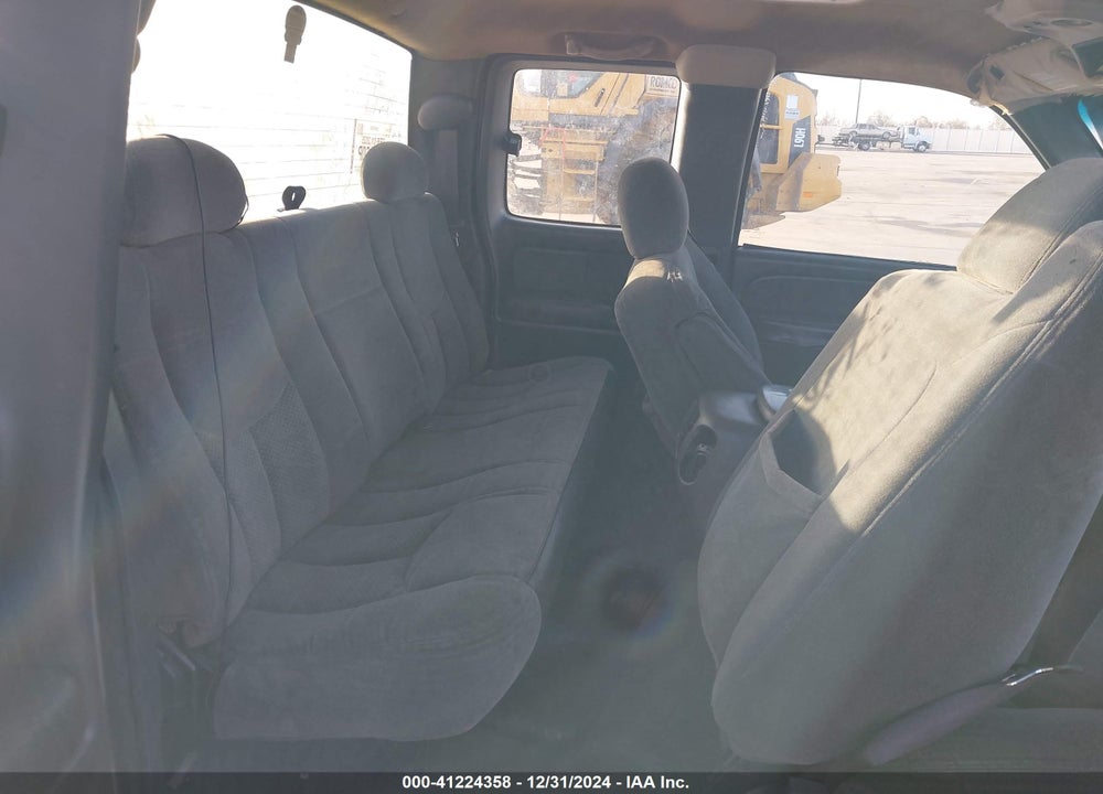 2004 CHEVROLET SILVERADO 1500 LS VIN: 1GCEC19V74Z113950