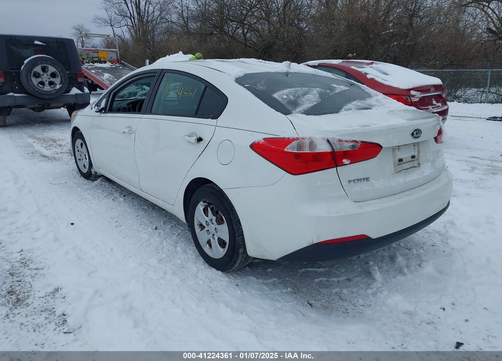 2015 KIA FORTE VIN: KNAFX4A67F5307545
