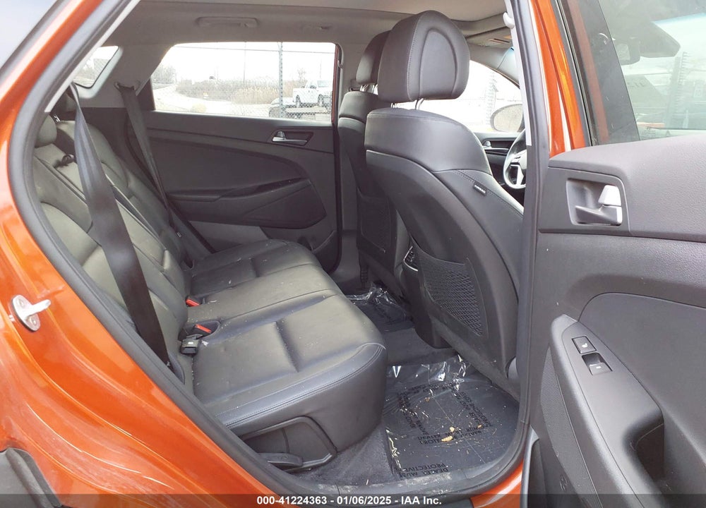 2016 HYUNDAI TUCSON LIMITED VIN: KM8J3CA20GU146409