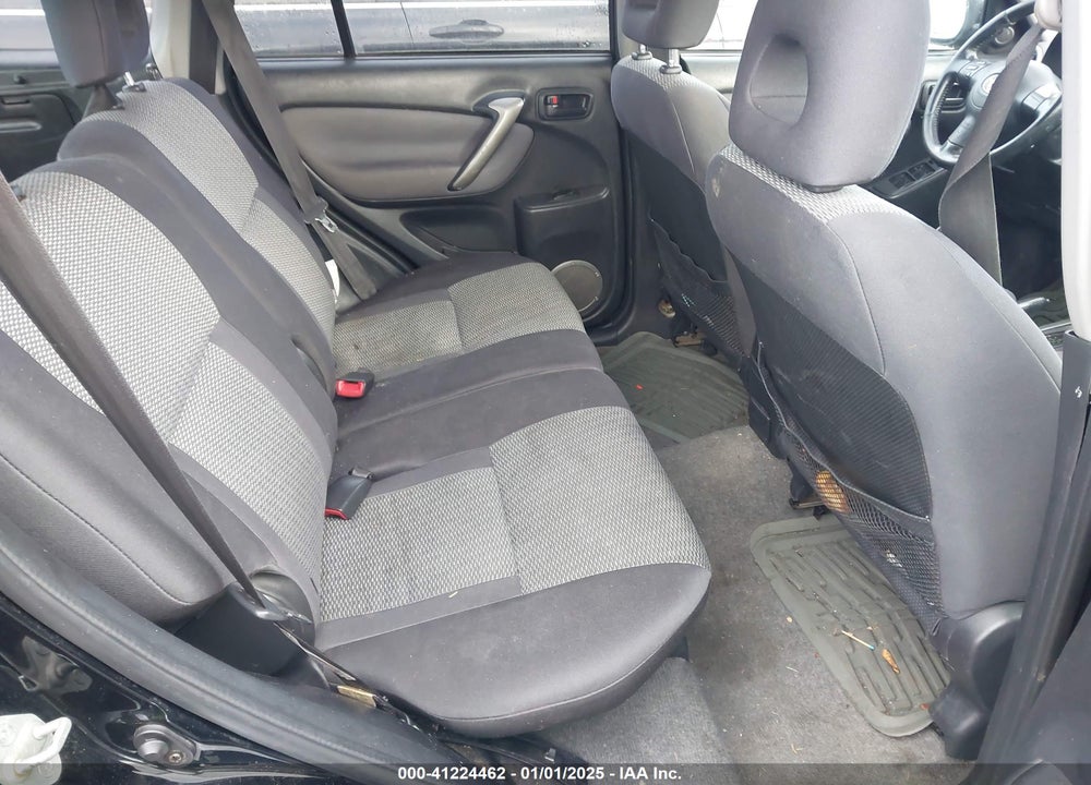 2004 TOYOTA RAV4 VIN: JTEGD20V440002460