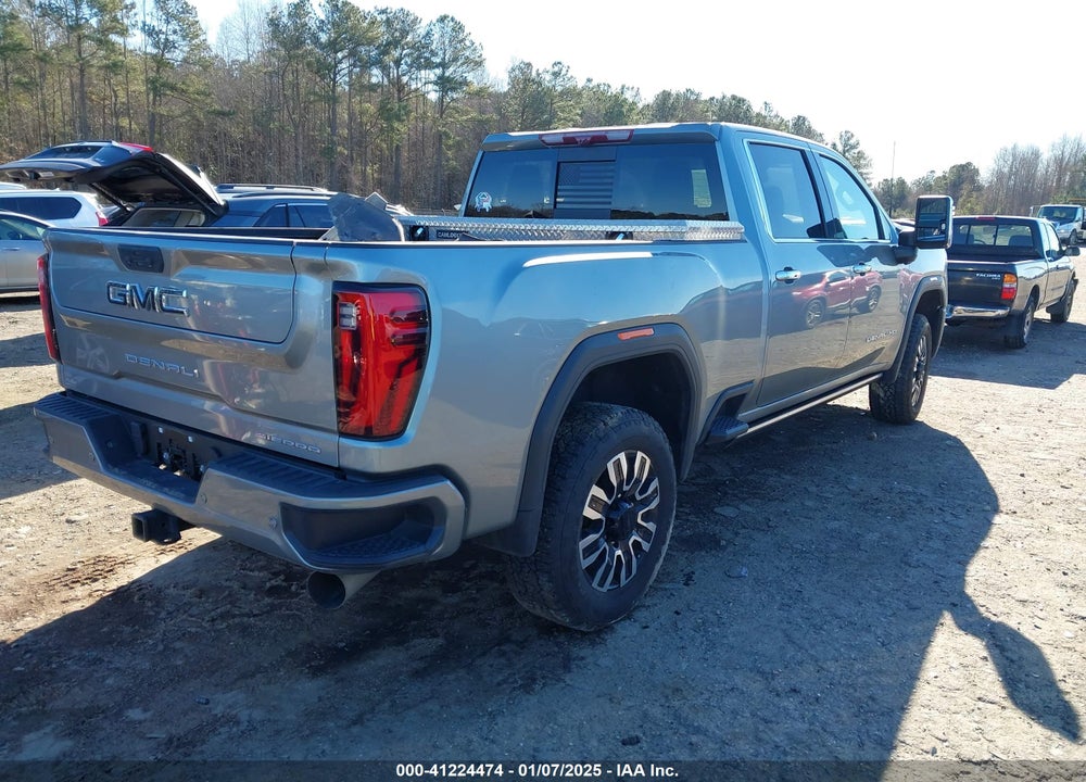 2024 GMC SIERRA 2500HD 4WD  STANDARD BED DENALI ULTIMATE VIN: 1GT49XEY4RF232058