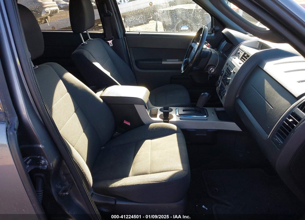 2010 FORD ESCAPE XLT VIN: 1FMCU9DG9AKC60928
