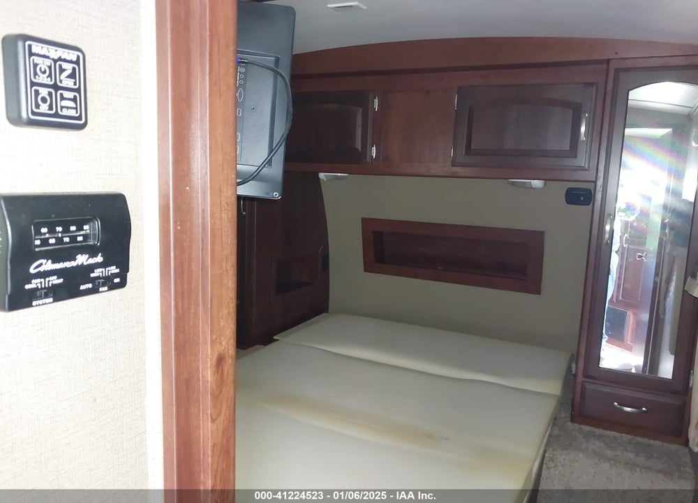 2015 KEYSTONE OUTBACK VIN: 4YDT29822FB452284