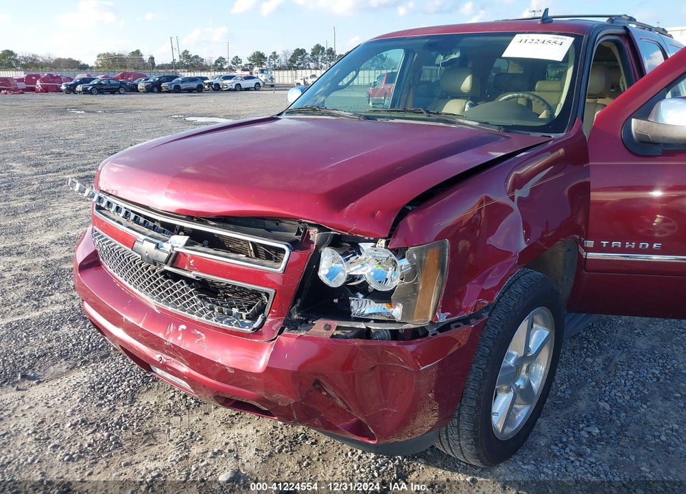 2009 CHEVROLET TAHOE LTZ VIN: 1GNFC33JX9R281845