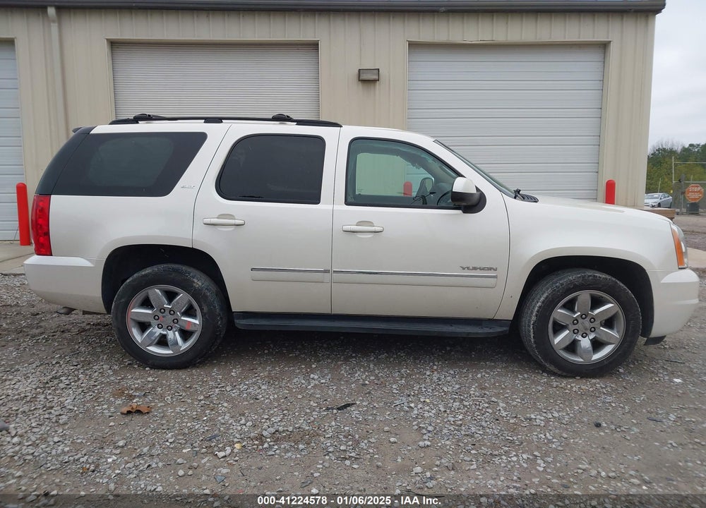 2013 GMC YUKON SLT VIN: 1GKS2CE07DR300427