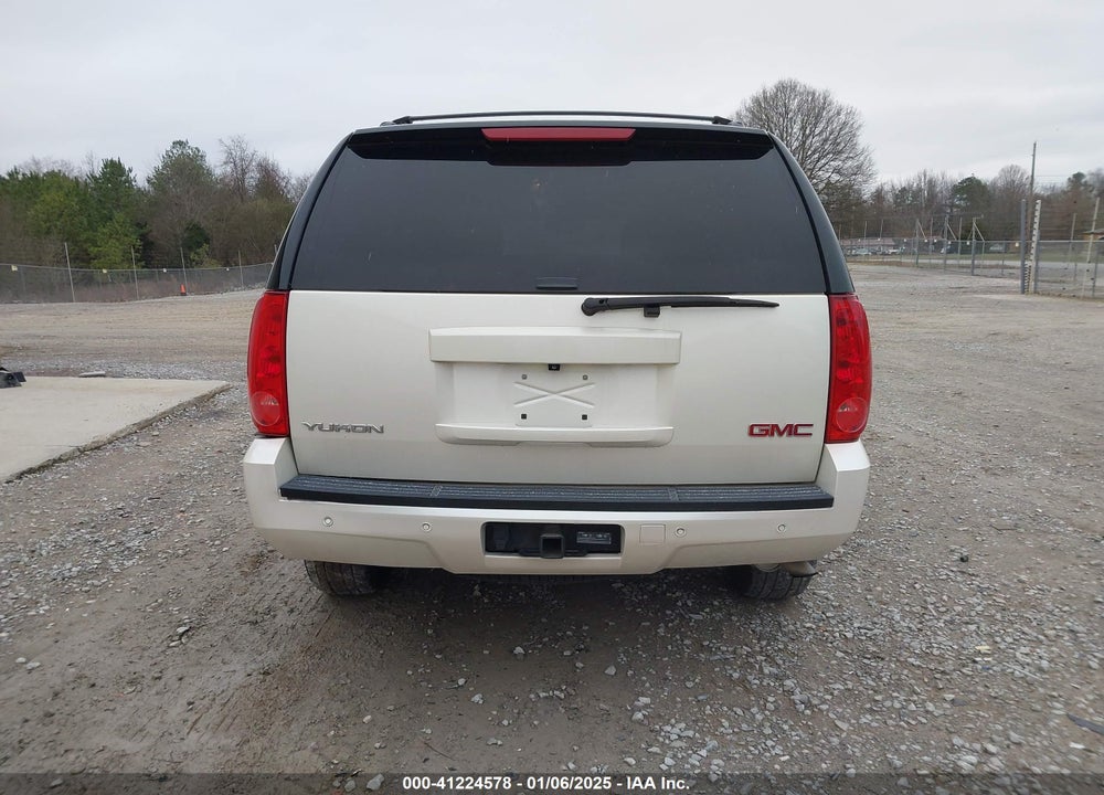 2013 GMC YUKON SLT VIN: 1GKS2CE07DR300427