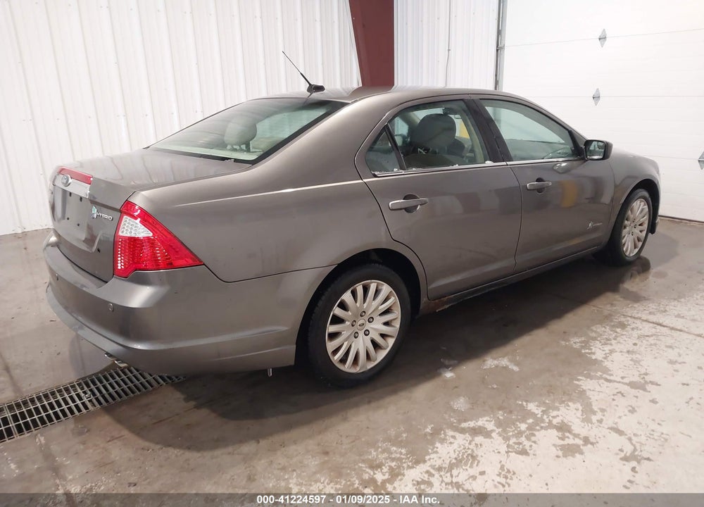 2011 FORD FUSION HYBRID VIN: 3FADP0L39BR167999