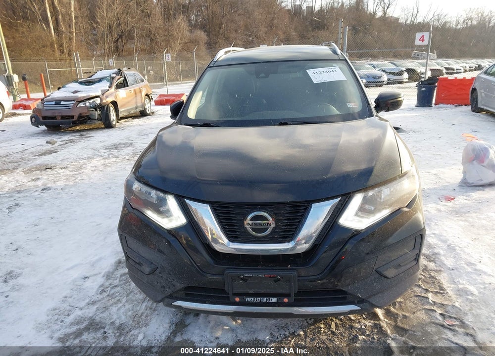 2019 NISSAN ROGUE SV VIN: KNMAT2MV9KP526747