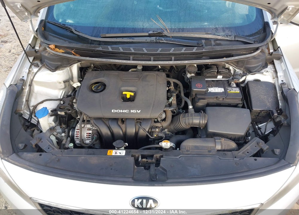 2017 KIA FORTE VIN: 3KPFK4A70HE146781