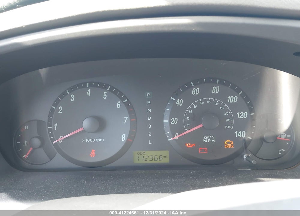 2004 HYUNDAI ELANTRA GLS/GT VIN: KMHDN46D84U819305