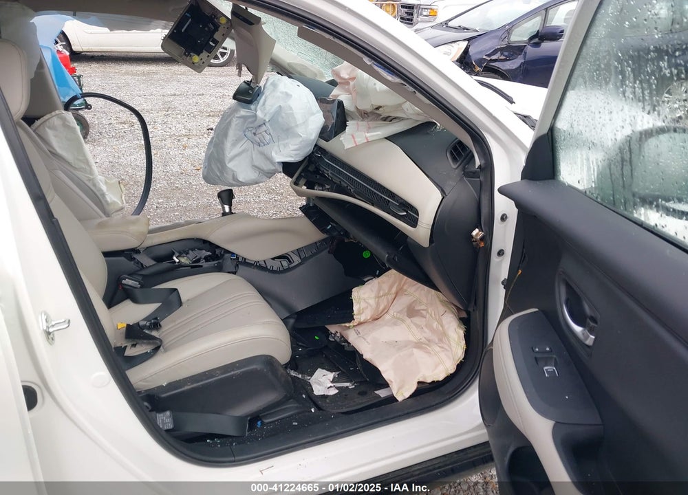 2024 HONDA HR-V VIN: 3CZRZ2H7XRM746194