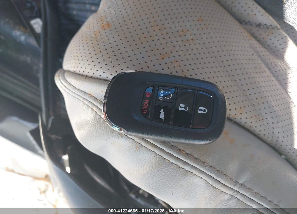 2024 HONDA HR-V VIN: 3CZRZ2H7XRM746194