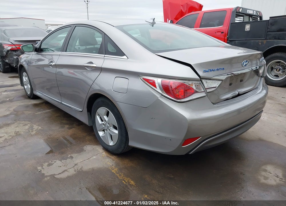 2012 HYUNDAI SONATA HYBRID VIN: KMHEC4A49CA045888