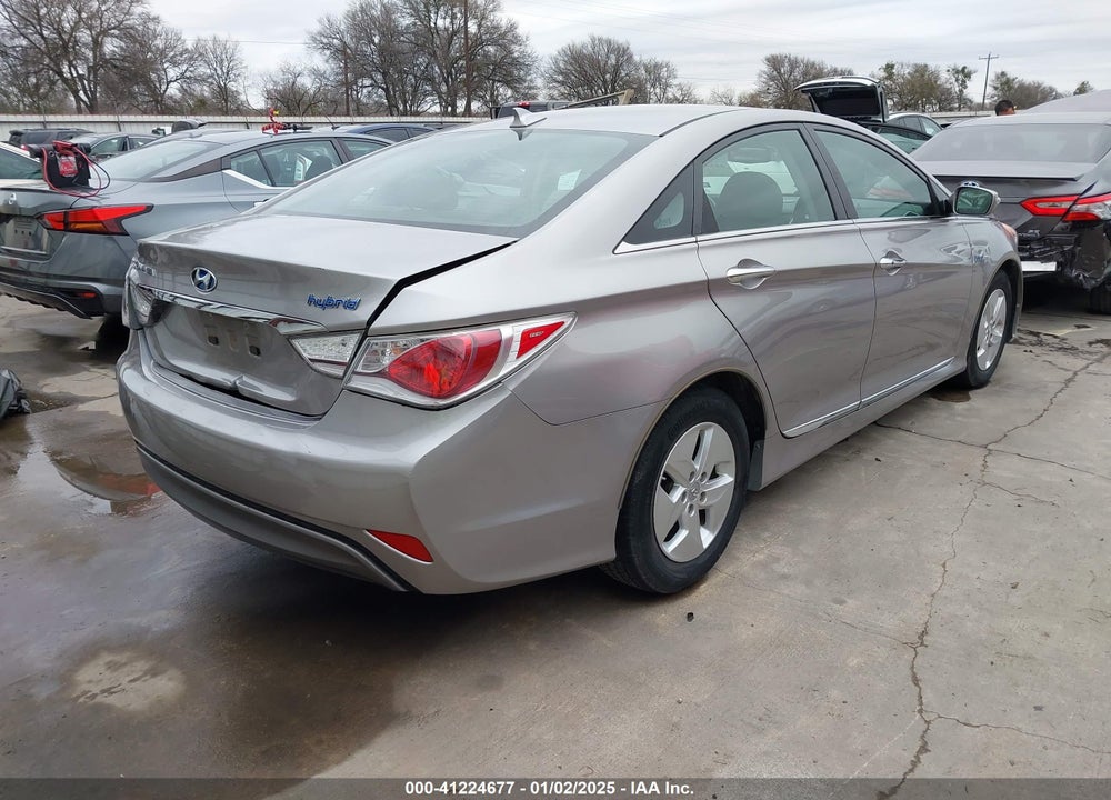 2012 HYUNDAI SONATA HYBRID VIN: KMHEC4A49CA045888