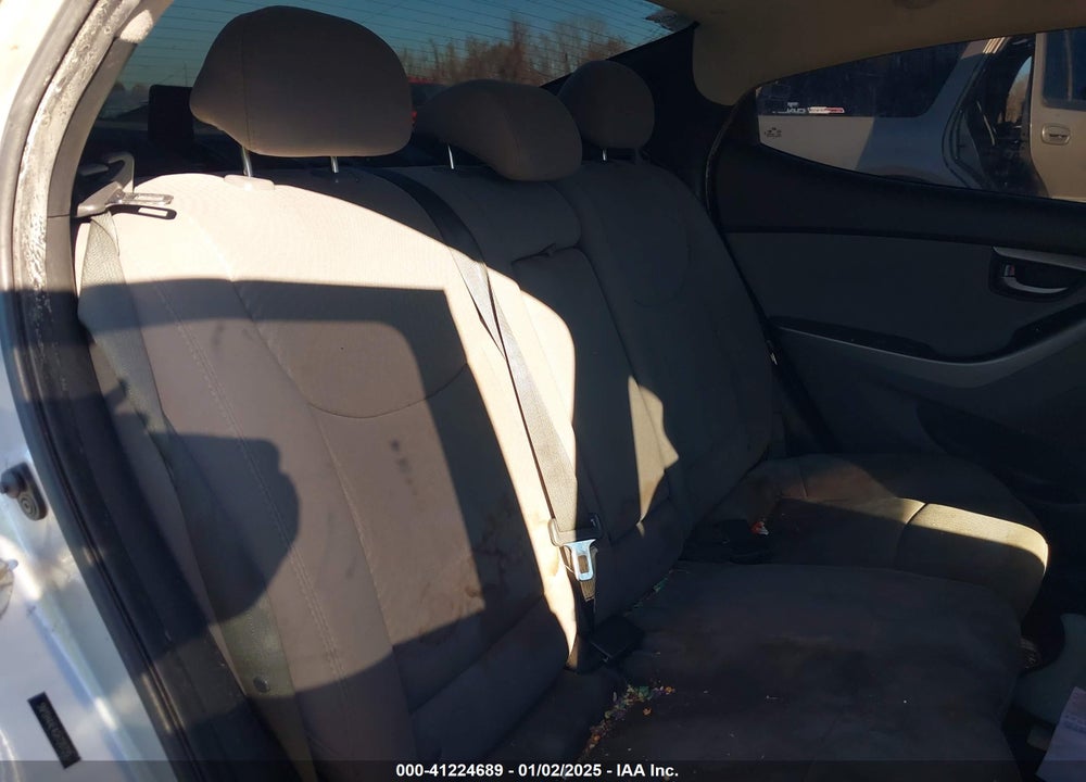 2016 HYUNDAI ELANTRA SE VIN: 5NPDH4AE4GH720720