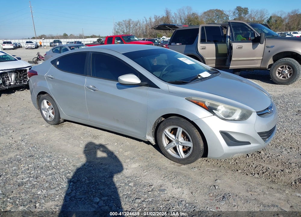 2016 HYUNDAI ELANTRA SE VIN: 5NPDH4AE4GH720720