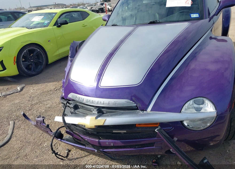 2004 CHEVROLET SSR VIN: 1GCES14P64B103818