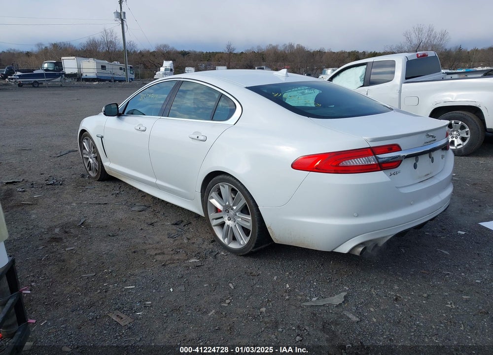 2015 JAGUAR XF VIN: SAJWA0JH8FMU68816