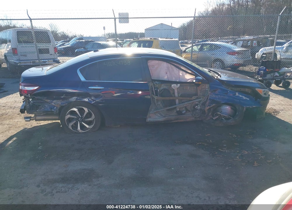 2016 HONDA ACCORD VIN: 1HGCR2F7XGA120607