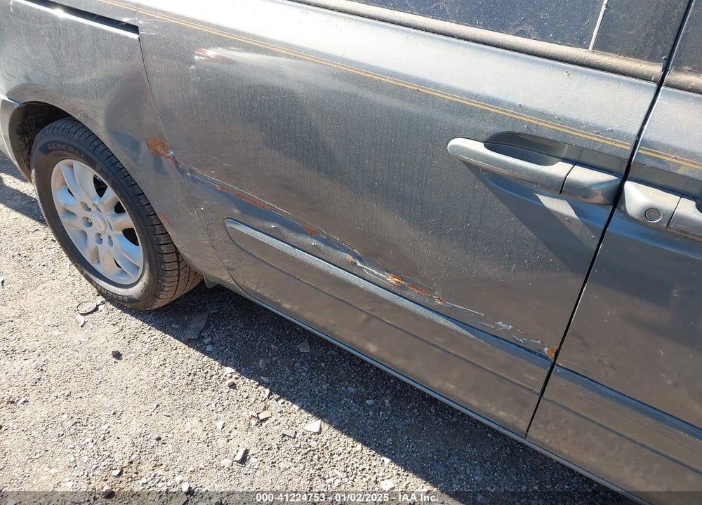 2006 KIA SEDONA EX/LX VIN: KNDMB233566062531