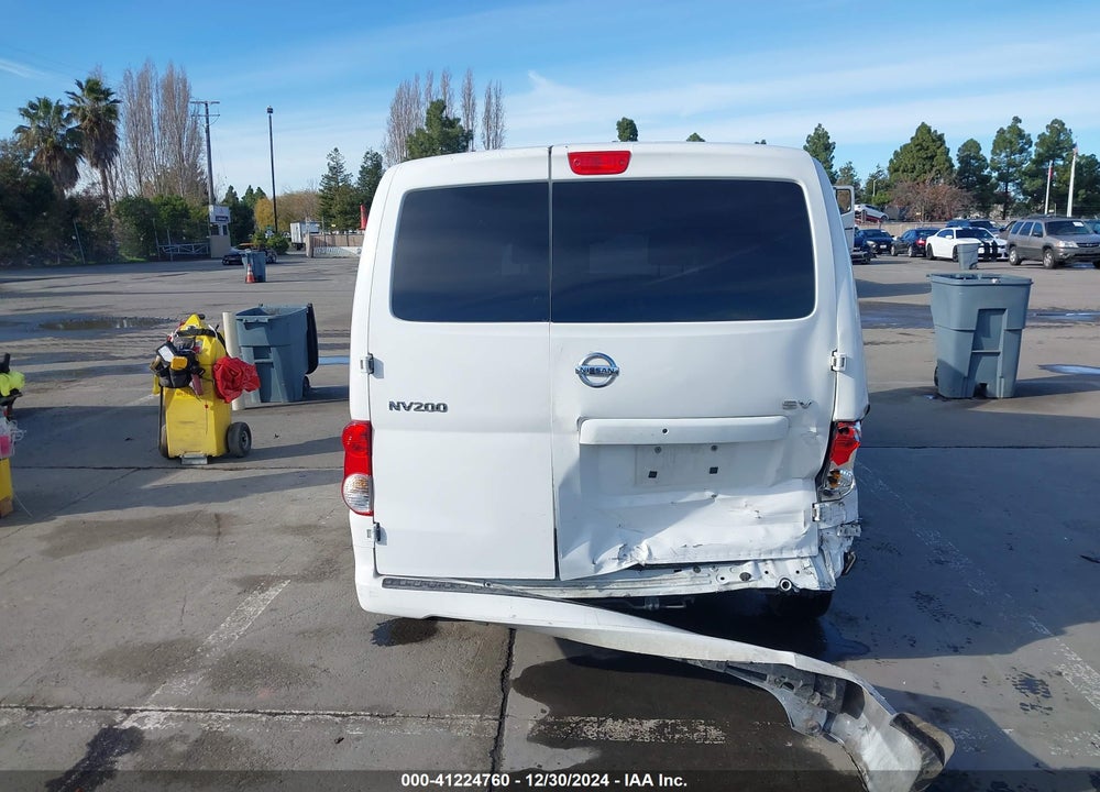 2015 NISSAN NV200 SV VIN: 3N6CM0KN7FK704995