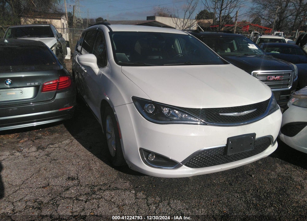 2017 CHRYSLER PACIFICA TOURING L VIN: 2C4RC1BG9HR809688