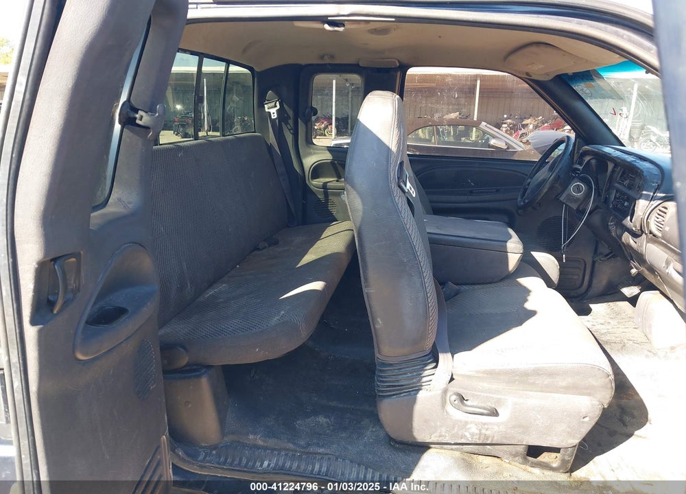 2000 DODGE RAM 1500 ST VIN: 3B7HC13YXYM209837