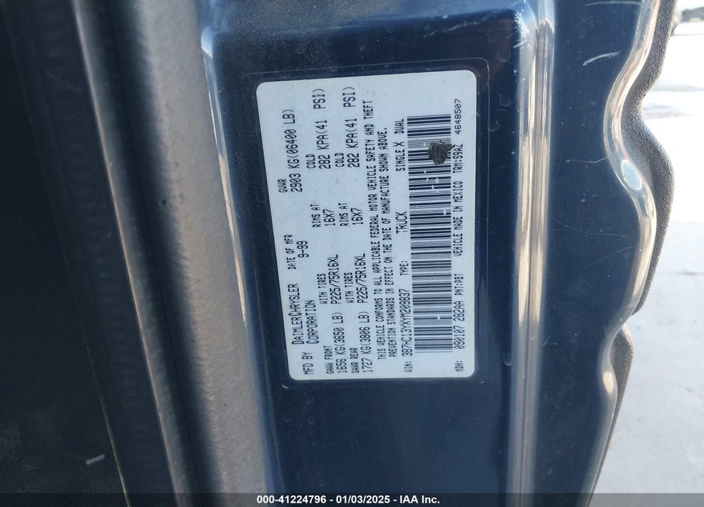 2000 DODGE RAM 1500 ST VIN: 3B7HC13YXYM209837