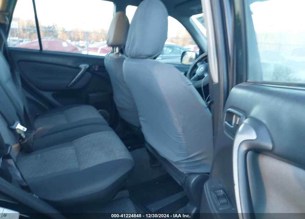 2005 TOYOTA RAV4 VIN: JTEGD20V550082045