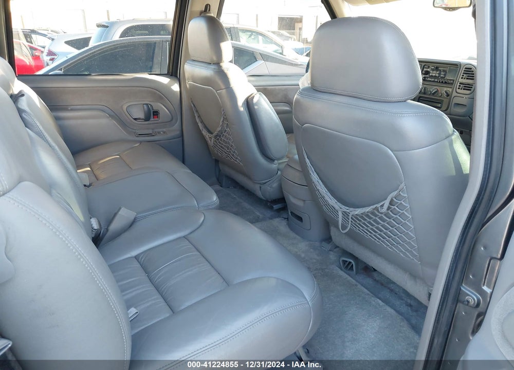 1999 GMC SUBURBAN 1500 SLT CMI VIN: 3GKEC16R6XG538477