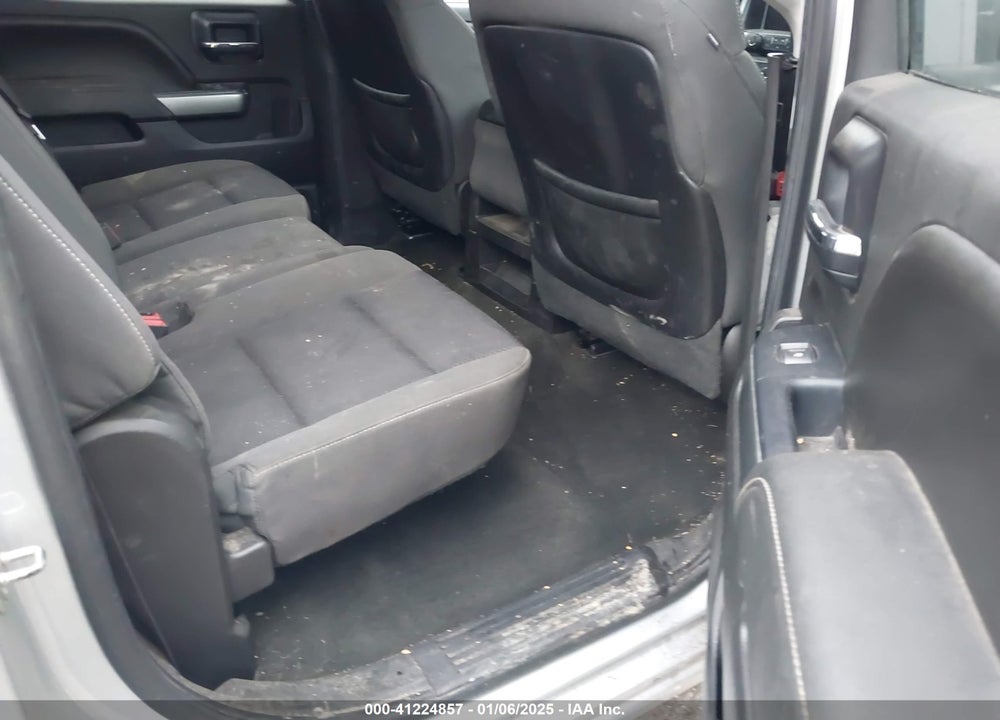 2015 CHEVROLET SILVERADO 1500 VIN: 3GCUKRECXFG207227