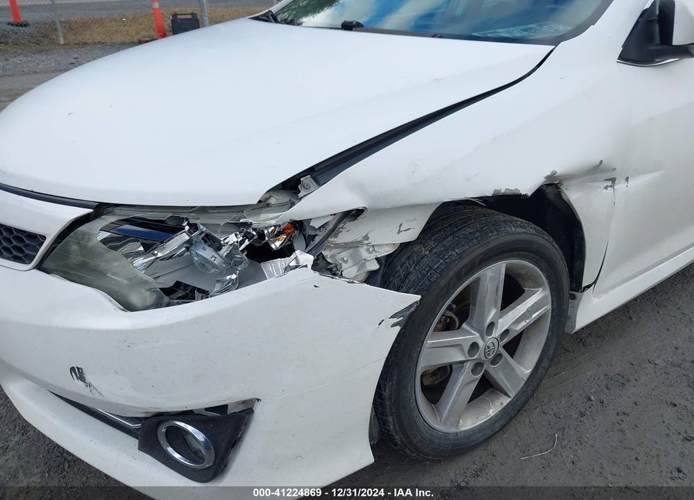 2013 TOYOTA CAMRY SE VIN: 4T1BF1FK7DU682469