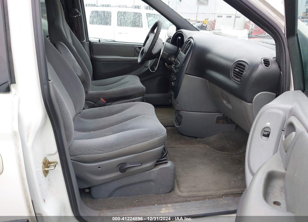 2005 DODGE CARAVAN SXT VIN: 1D4GP45RX5B124817