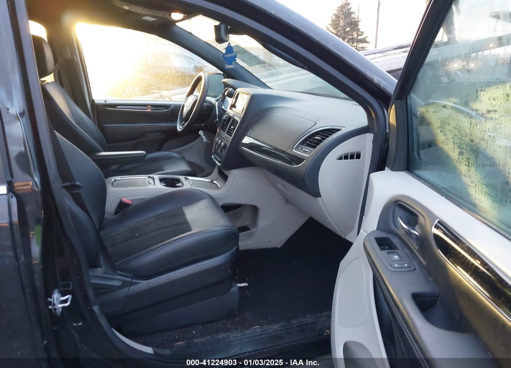 2019 DODGE GRAND CARAVAN SXT VIN: 2C4RDGCG0KR633670