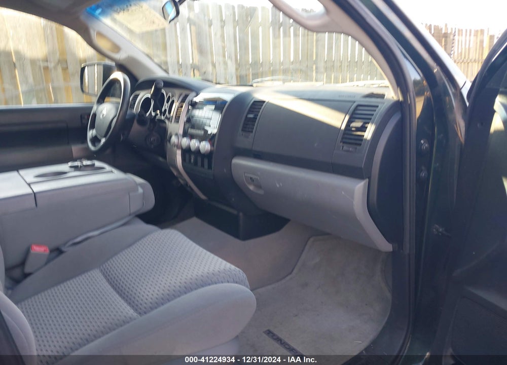 2008 TOYOTA TUNDRA BASE 4.7L V8 VIN: 5TBBT54118S458888