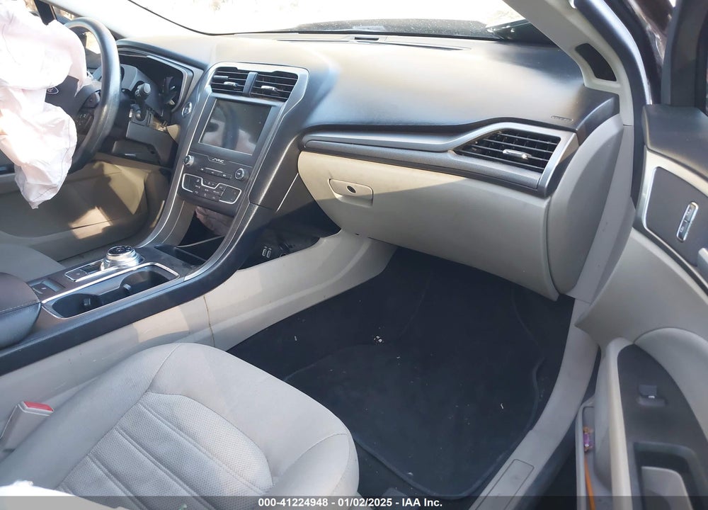 2020 FORD FUSION SE VIN: 3FA6P0HD1LR127461