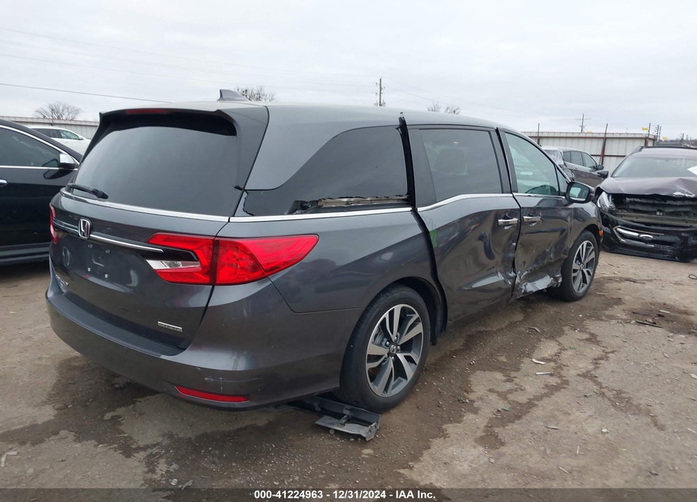 2024 HONDA ODYSSEY TOURING VIN: 5FNRL6H81RB009817
