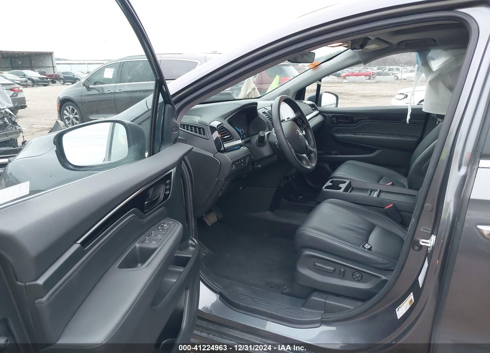 2024 HONDA ODYSSEY TOURING VIN: 5FNRL6H81RB009817