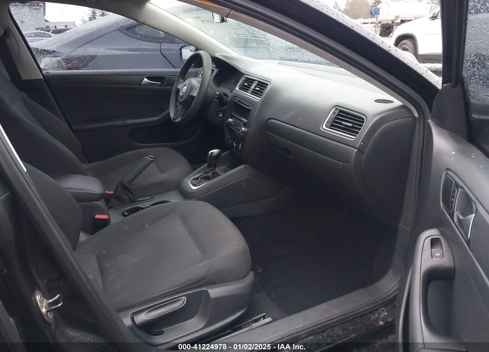 2014 VOLKSWAGEN JETTA 2.0L S VIN: 3VW2K7AJ6EM441300