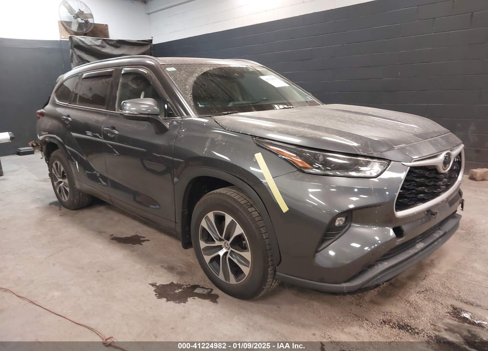 2021 TOYOTA HIGHLANDER XLE VIN: 5TDGZRBH5MS062976
