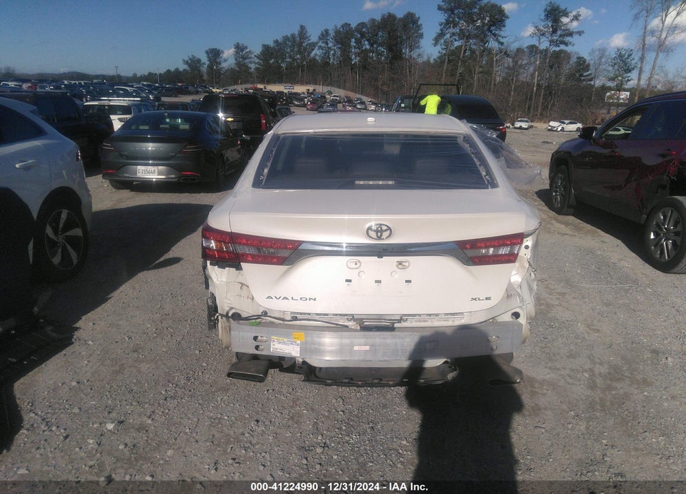 2015 TOYOTA AVALON VIN: 4T1BK1EB3FU172748