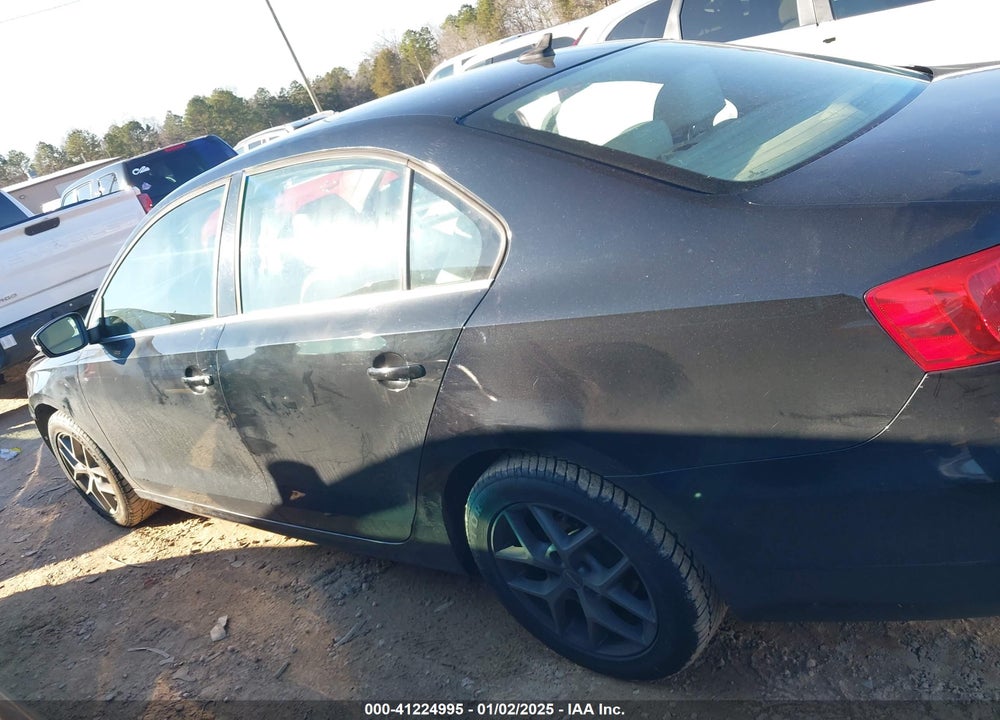 2014 VOLKSWAGEN JETTA VIN: 3VWD17AJ1EM392485