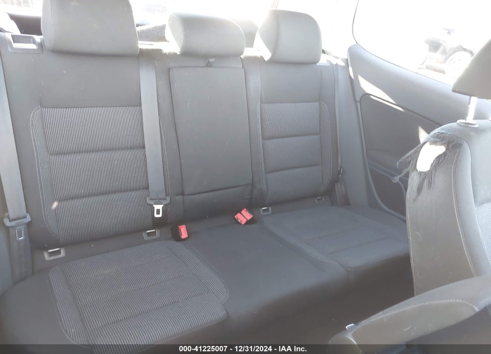 2013 VOLKSWAGEN GOLF VIN: WVWBB7AJ3DW126472