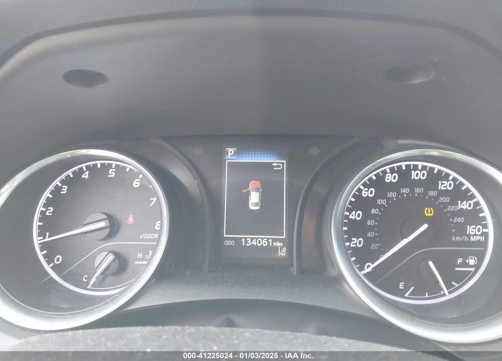 2018 TOYOTA CAMRY VIN: 4T1B11HK2JU549643