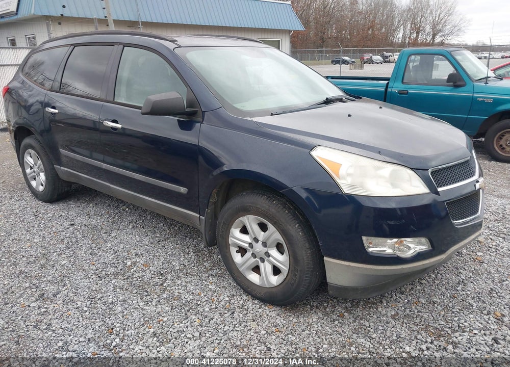 2010 CHEVROLET TRAVERSE LS VIN: 1GNLREED8AS110125
